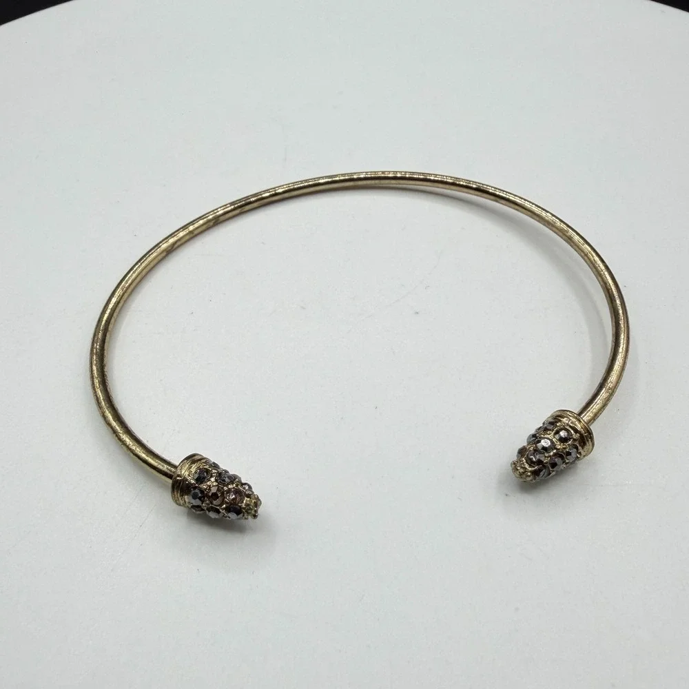 N/A gold tone